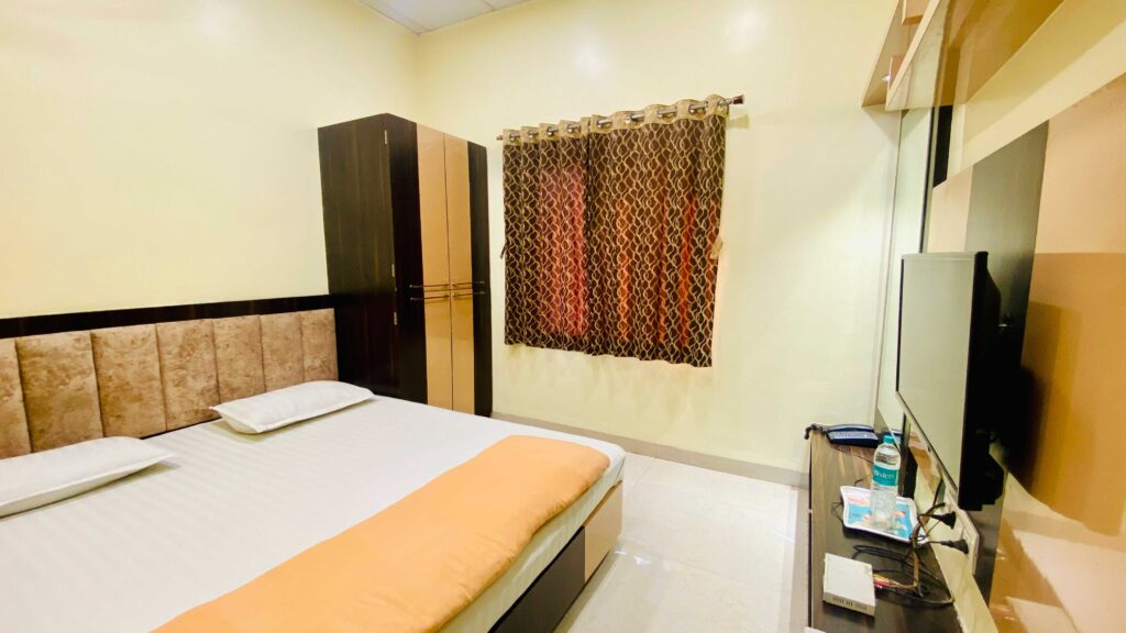 Double Bed Room (3)
